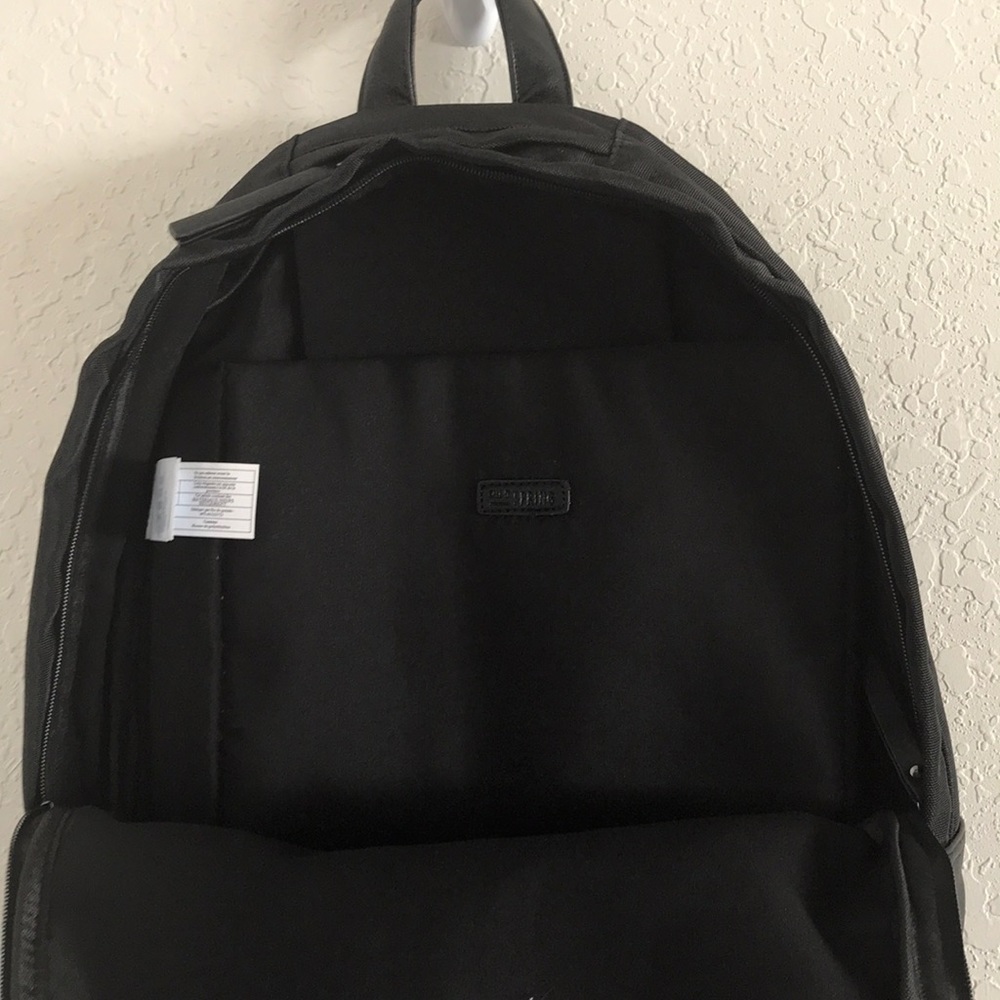 Backpack - Picture 7 of 8